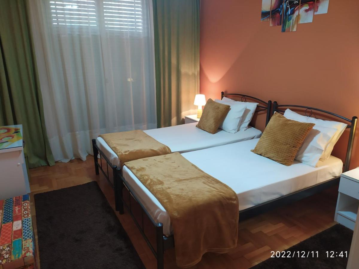 Anna'S Flat No2- 2 Bedroom Apartment Volos Bagian luar foto